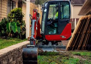 Minikotrók Yanmar SV15VT
