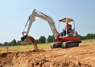 Minikotrók Takeuchi TB 235
