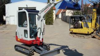 Minikotrók Takeuchi TB219A