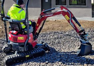 Minikotrók Yanmar ViO12-2A 
