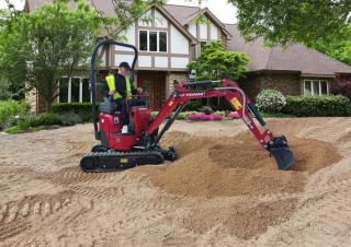 Minikotrók Yanmar ViO12-2A 