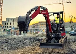 Minikotrók Yanmar ViO33-6 