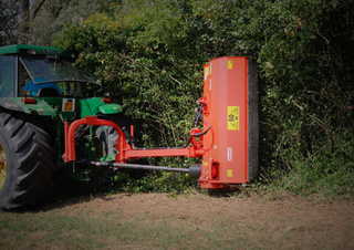 Mulcsozók Maschio Giraffa XL SE 220