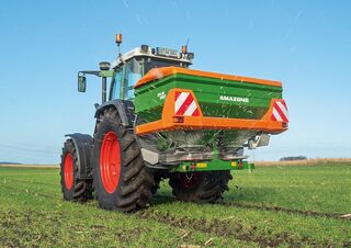 Hígtrágya és trágya technológiák Műrágyaszórók Amazone ZA-M 1502