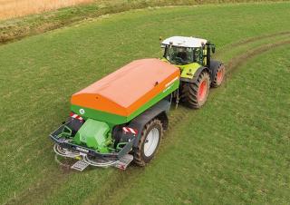 Hígtrágya és trágya technológiák Műrágyaszórók Amazone ZG-TS 10001