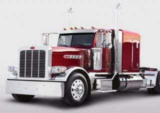 Tehergépkocsik Nyergesvontatók Peterbilt 389 44” Low Roof Cummins ISX15