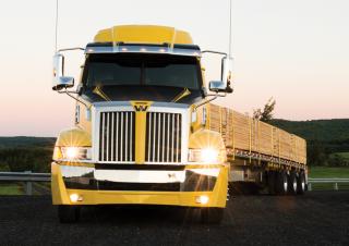 Tehergépkocsik Nyergesvontatók Western Star 5700 XE 68