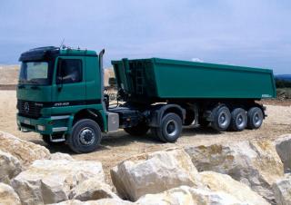 Tehergépkocsik Nyergesvontatók Mercedes-Benz Actros 2040 AS 4x4