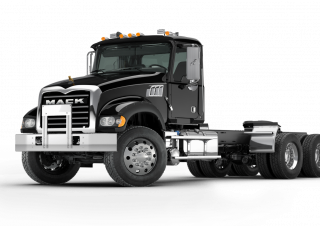 Tehergépkocsik Nyergesvontatók Mack Granite Day Cab MP8 6x2