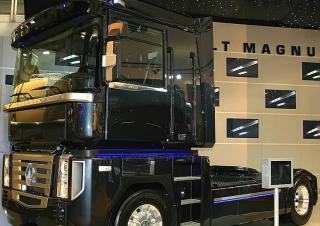 Tehergépkocsik Nyergesvontatók Renault MAGNUM AE 420.18T 4x2