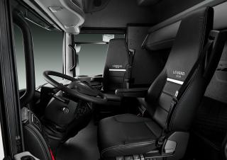 Tehergépkocsik Nyergesvontatók Renault MAGNUM AE 420.18T 4x2