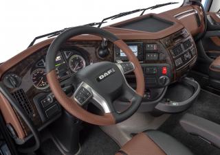 Tehergépkocsik Nyergesvontatók DAF XF 450 FT Low Deck