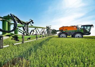 Önjáró  szántóföldi permetezők Amazone Pantera 4503 W (36)