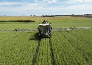 Önjáró  szántóföldi permetezők Fendt Rogator 655 