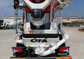 Pumix teherautók CIFA MK32L