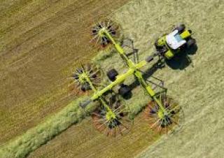 Rendsodrók Claas Liner 4700 Business