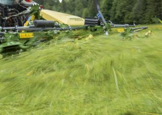 Rendterítők Krone Vendro 620 Highland