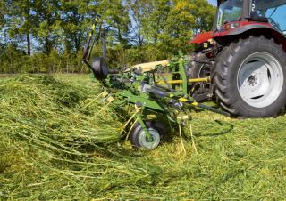 Rendterítők Krone Vendro 620 Highland