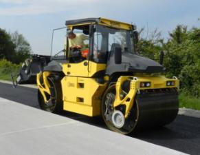 Hengerek Tandem vibrohengerek Bomag BW 174 AP AM