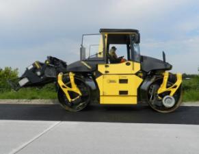 Hengerek Tandem vibrohengerek Bomag BW 174 AP AM