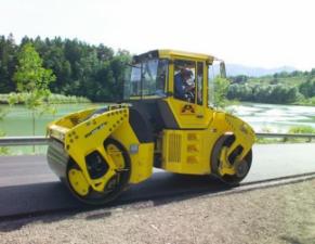 Hengerek Tandem vibrohengerek Bomag BW 190 AD-4