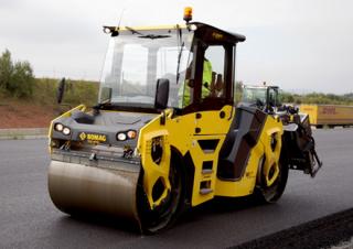 Hengerek Tandem vibrohengerek Bomag BW 202 ADO-5