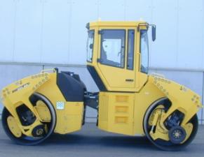Hengerek Tandem vibrohengerek Bomag BW 203 AD-4