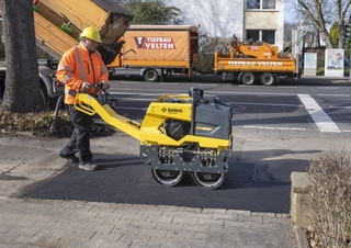 Hengerek Tandem vibrohengerek Bomag BW 65 D