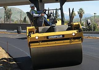 Hengerek Tandem vibrohengerek Caterpillar CB54XW