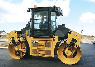Hengerek Tandem vibrohengerek Caterpillar CD54B