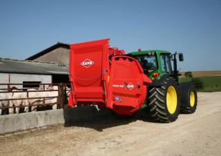 Táp technológiák Tápkeverők Kuhn Mounted Primor 2060 H