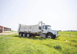 Táp technológiák Tápkeverők Kuhn PXL 185