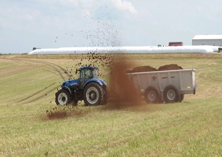 Táp technológiák Tápkeverők Kuhn SLC 132