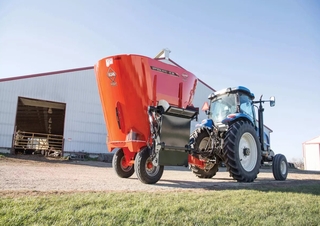 Táp technológiák Tápkeverők Kuhn VS 135