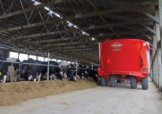 Táp technológiák Tápkeverők Kuhn VSL 250