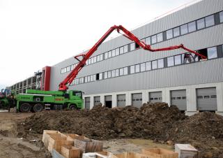 Betonszivattyúk Tehergépkocsira szerelt betonszivattyúk SCHWING-Stetter S 31 XT