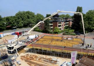 Betonszivattyúk Tehergépkocsira szerelt betonszivattyúk SCHWING-Stetter S 38 SX Reptor