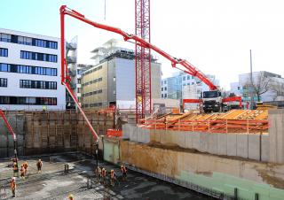 Betonszivattyúk Tehergépkocsira szerelt betonszivattyúk SCHWING-Stetter S 43 SX III
