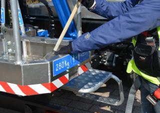 Gémes személyemelők Tehergépkocsira szerelt csuklógémes munkaállványok CTE ZED 23.2 JH