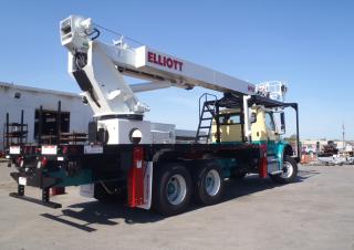 Teleszkópgémes személyemelők Tehergépkocsira szerelt teleszkópos munkaállványok Elliott Equipment H90R HiReach