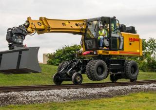 Teleszkópos kotrók Gradall XL 4130 V