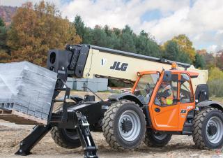 Teleszkópos rakodók JLG 1255