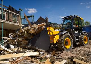 Teleszkópos rakodók JCB 550-80 