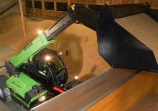 Teleszkópos rakodók DEUTZ-FAHR Agrovector 30.7