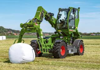 Teleszkópos rakodók Fendt Cargo T740