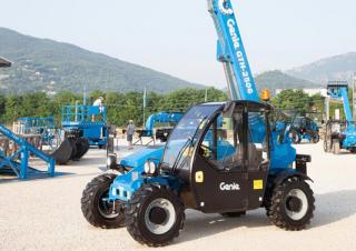 Teleszkópos rakodók Genie GTH-2506