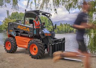 Teleszkópos rakodók Ausa T 164 E X4