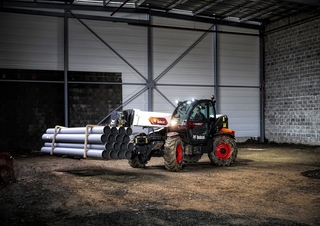 Teleszkópos rakodók Bobcat T40.180SLP 100 V