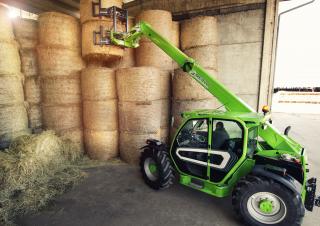 Teleszkópos rakodók Merlo TF 35.7 CS-120