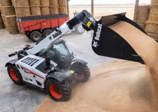 Teleszkópos rakodók Bobcat TL30.70 AGRI Low Cab 100 IV